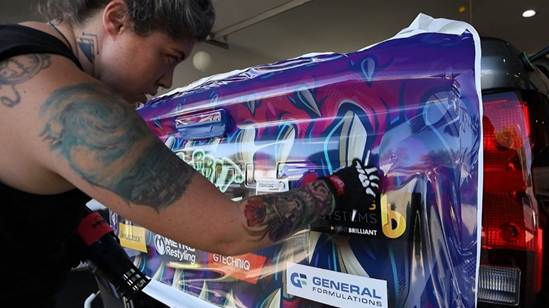 HP Latex vehicle wrap print laminated with GF 831 clear cast laminate