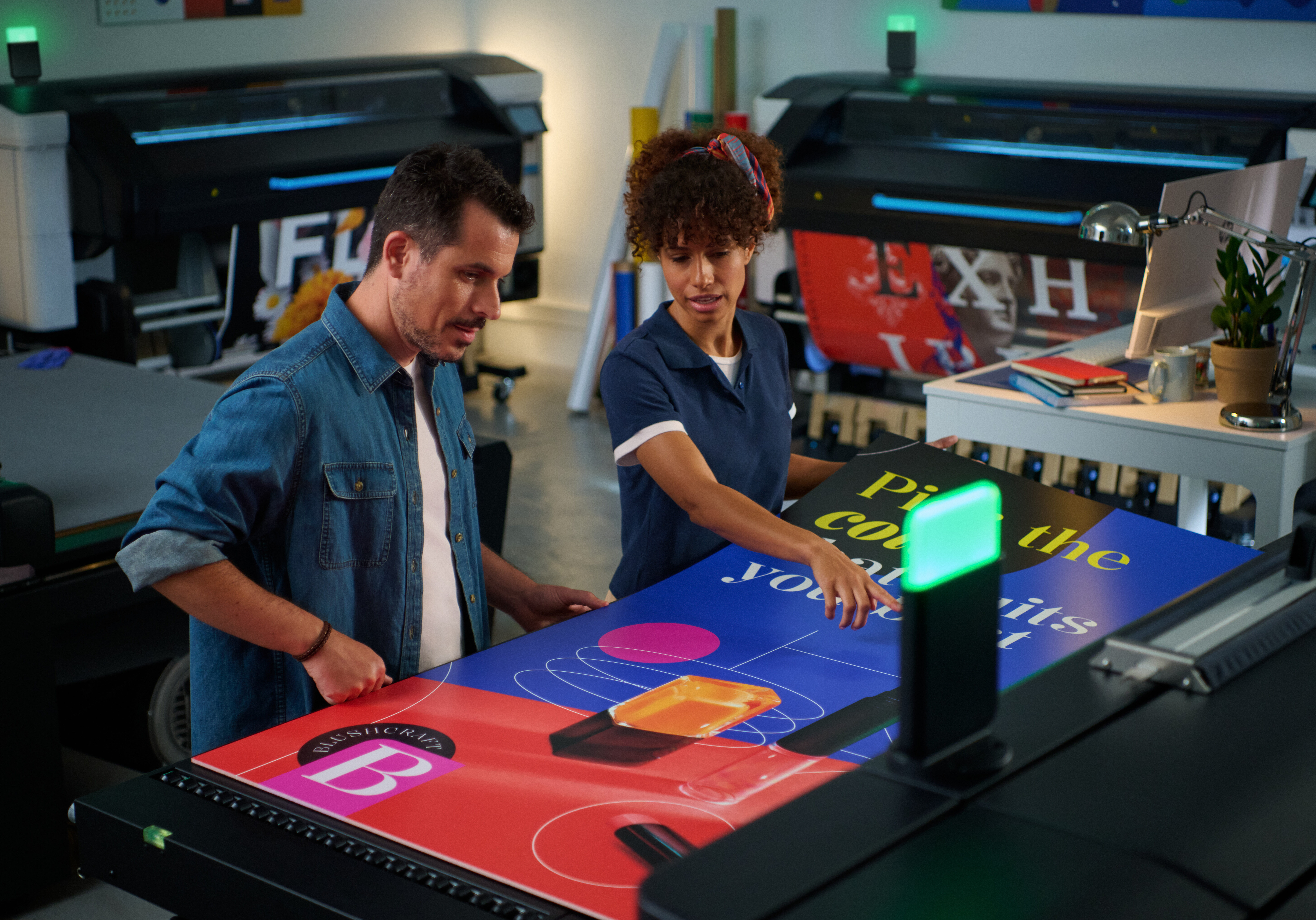 HP Latex R530 in action